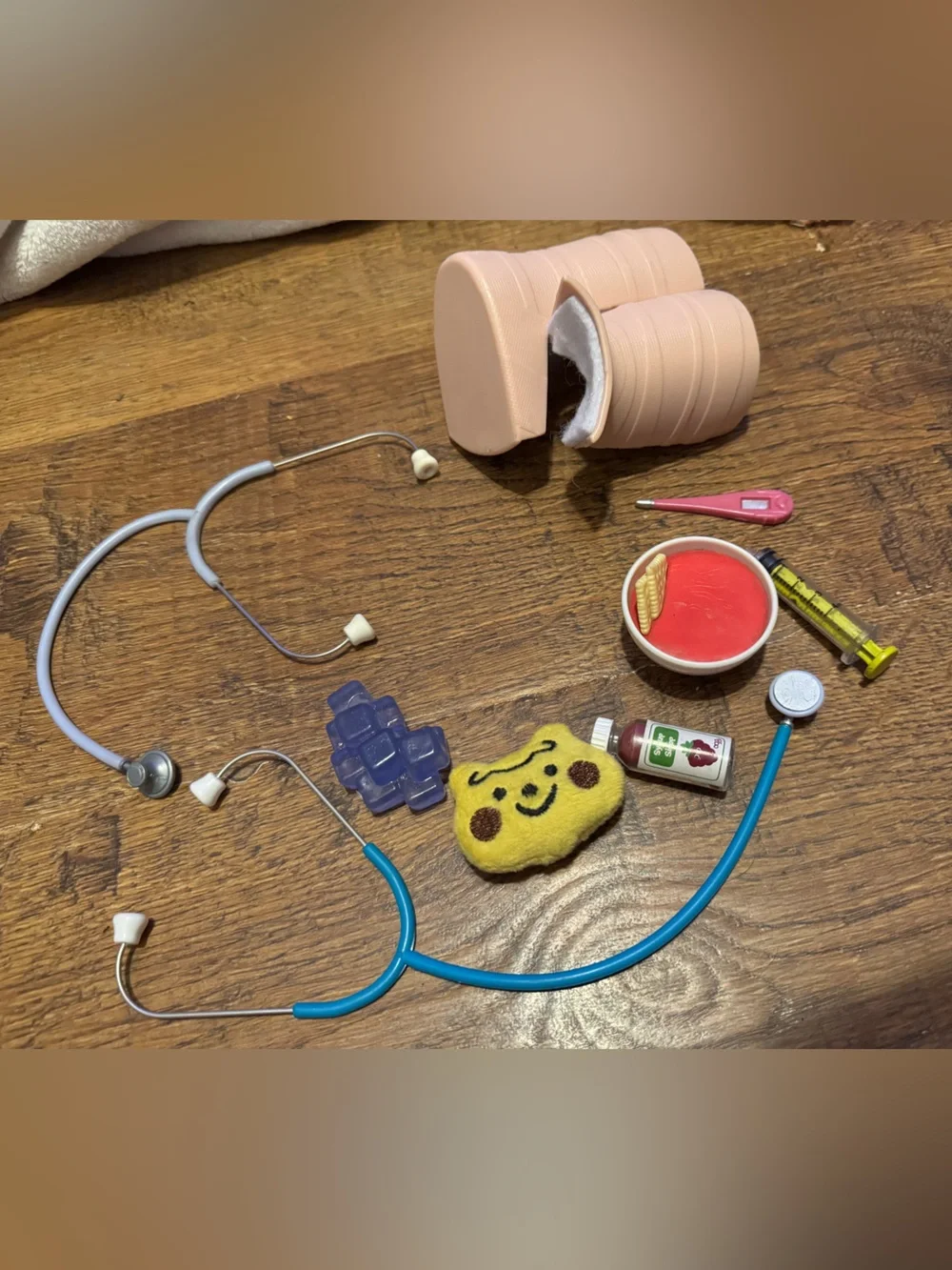 American Girl Doll Wellness Get well soon playset Cast, soup, meds,ice pack. Etc